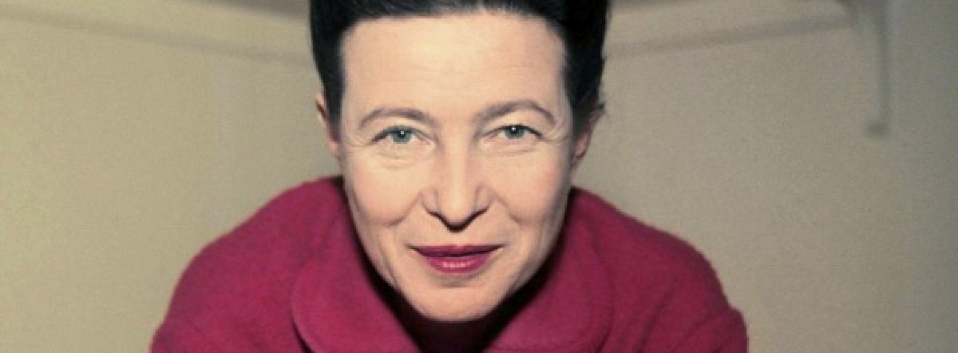 A atualidade de Simone Beauvoir e a denúncia ao pensamento de direita