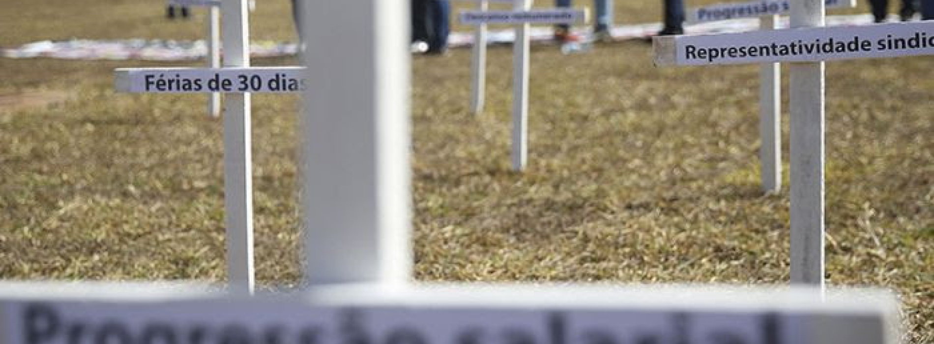 Maioria patronal aprova, na Câmara, a suspensão de contratos de trabalho